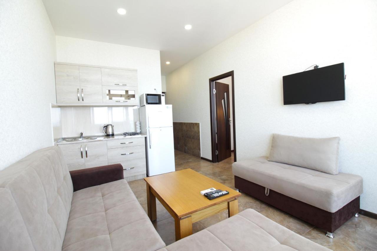 Apartment Anri 16A Inasaridze Street Batumi Eksteriør bilde